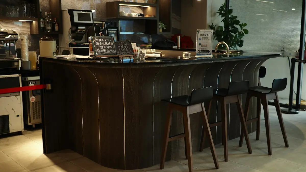 Terraza de una cafetería en España